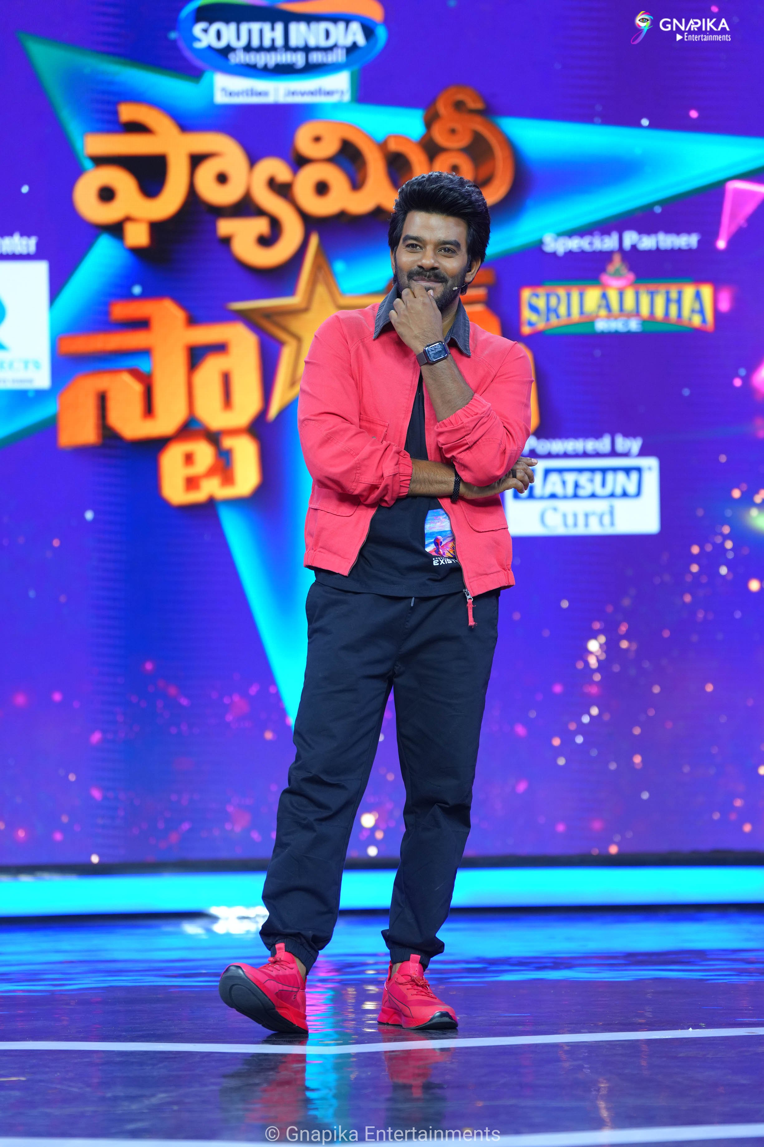 pradeep anchor family stars