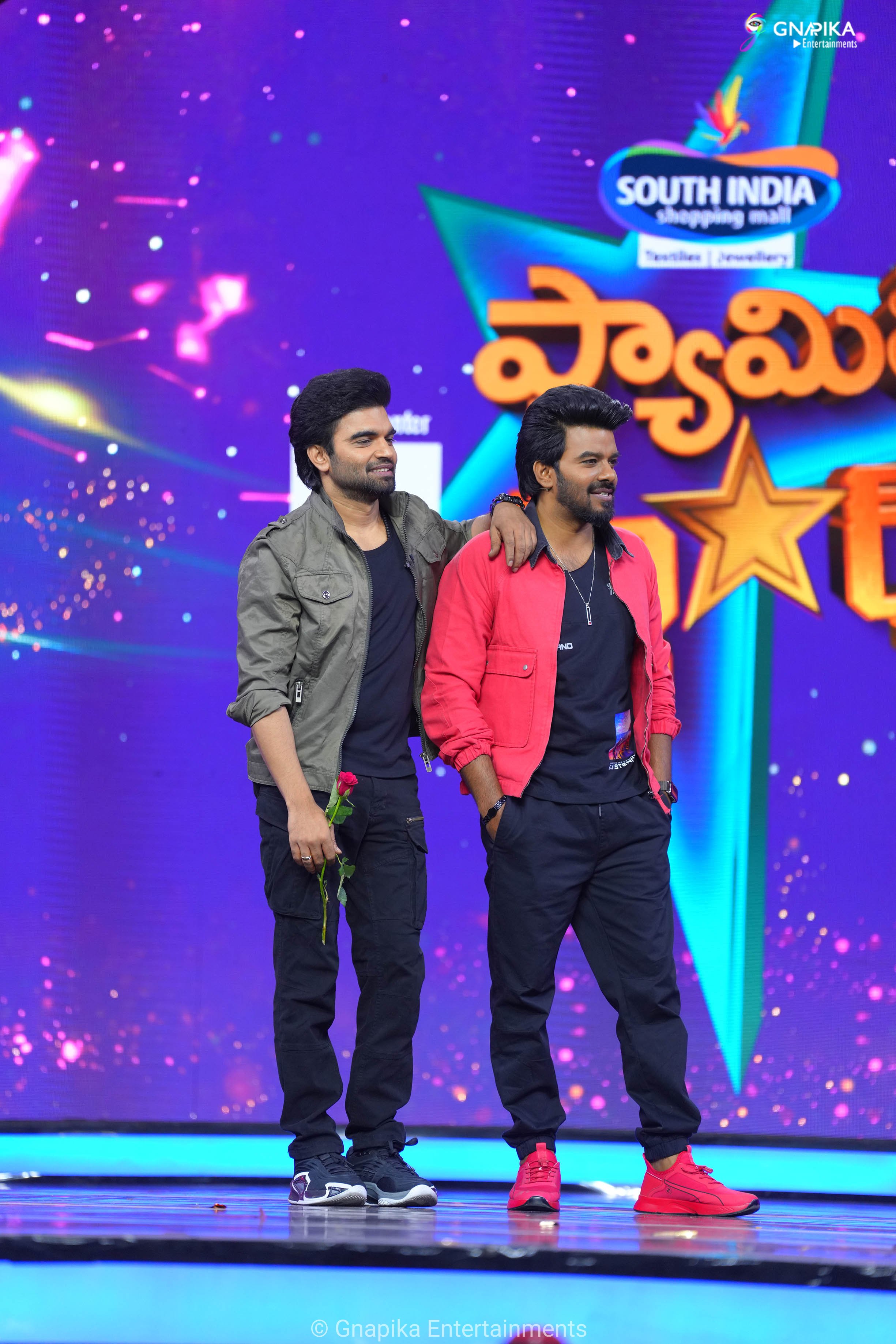 pradeep anchor family stars