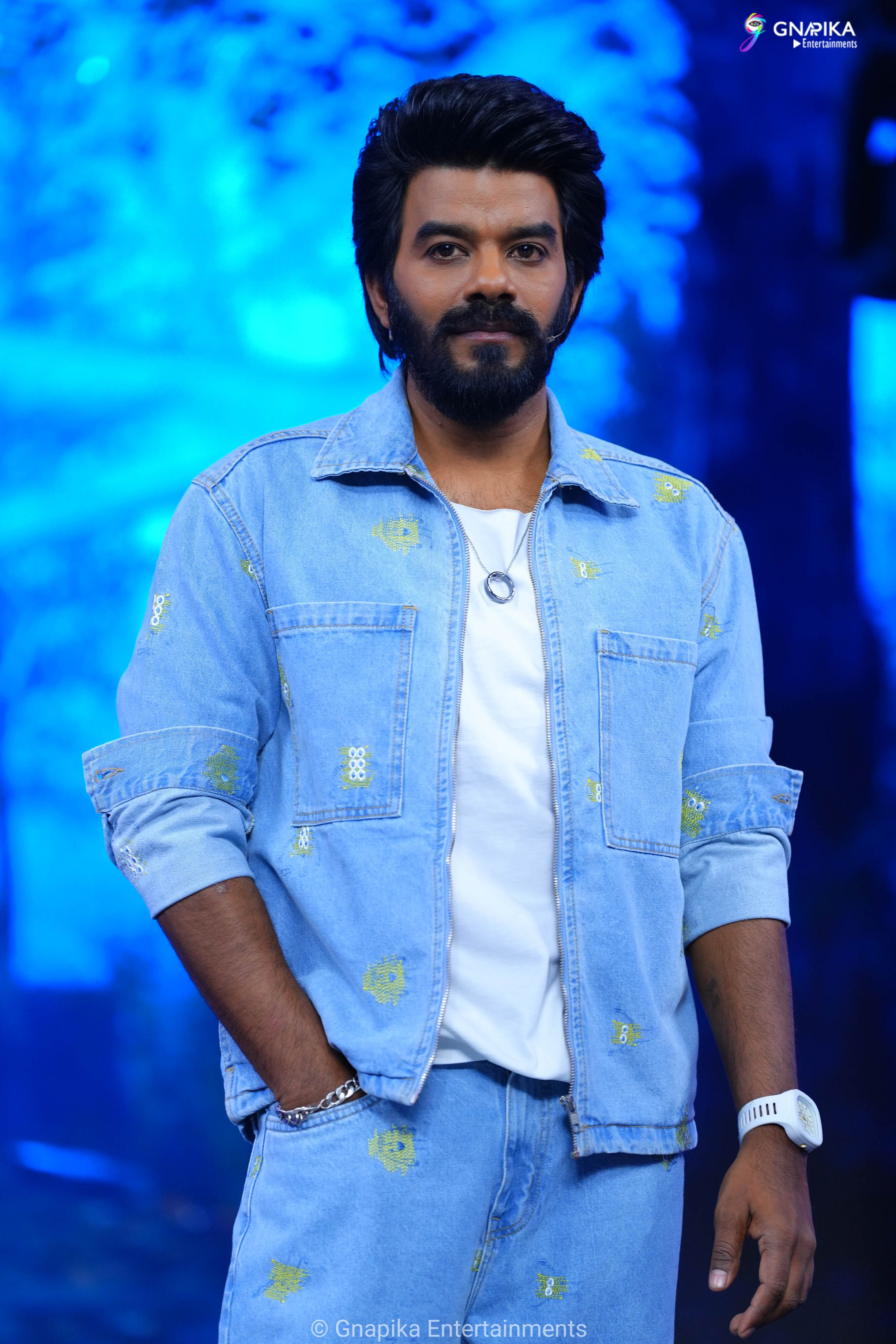 sudheer show latest photos