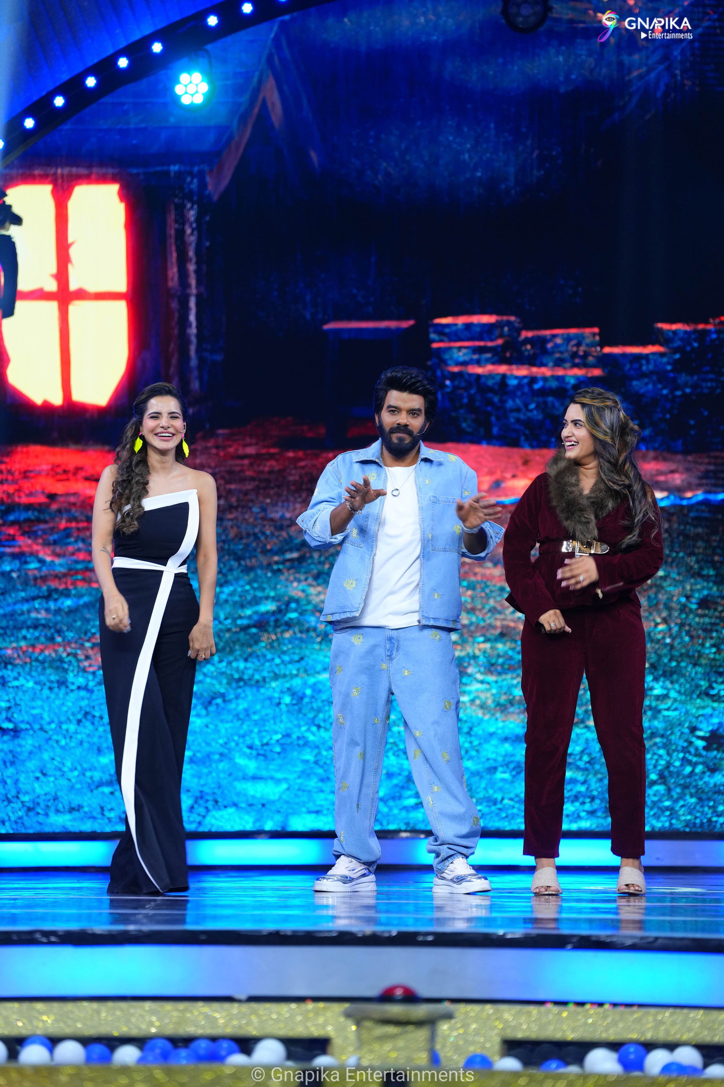 sudheer show latest photos