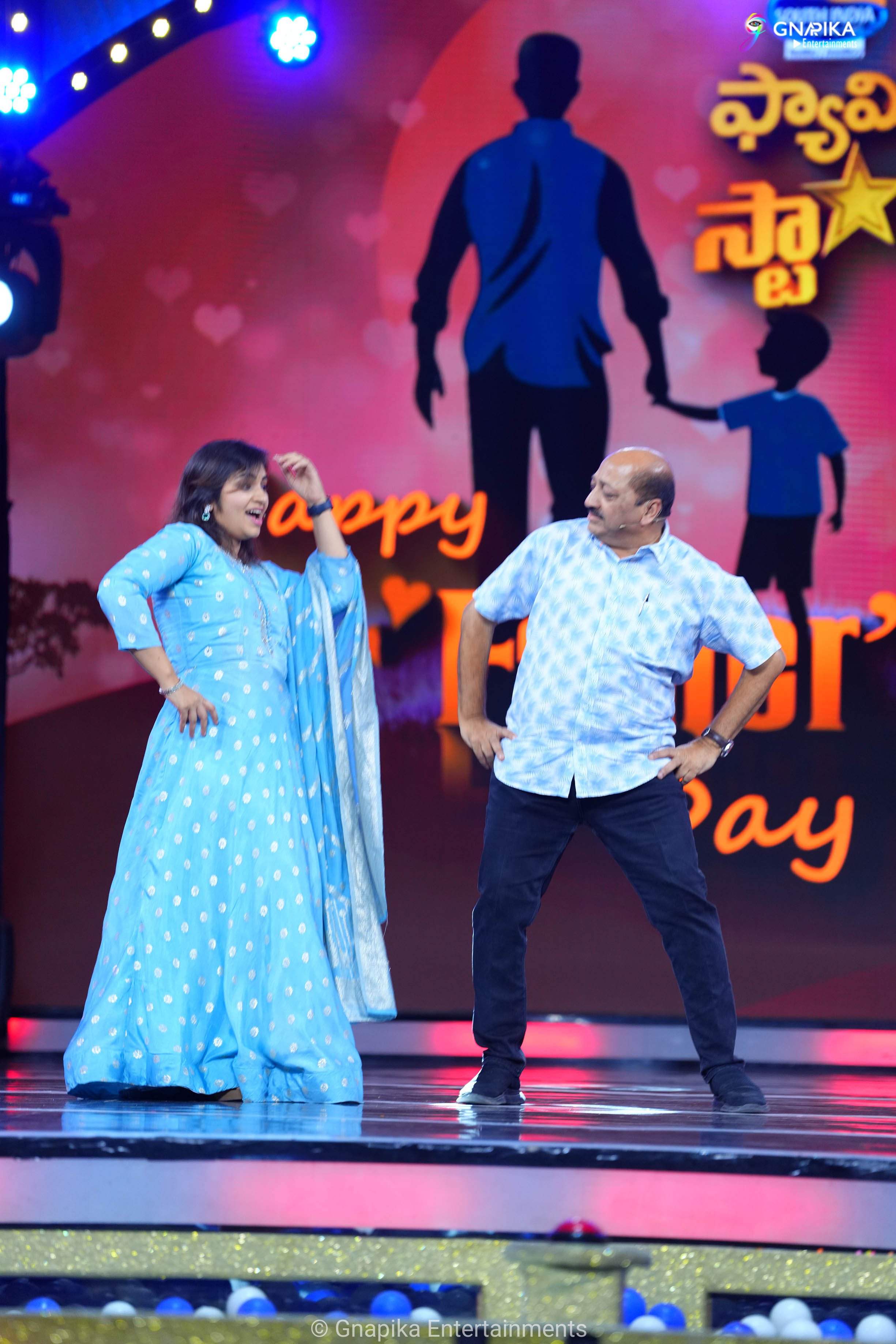 Family stars show photo gallery