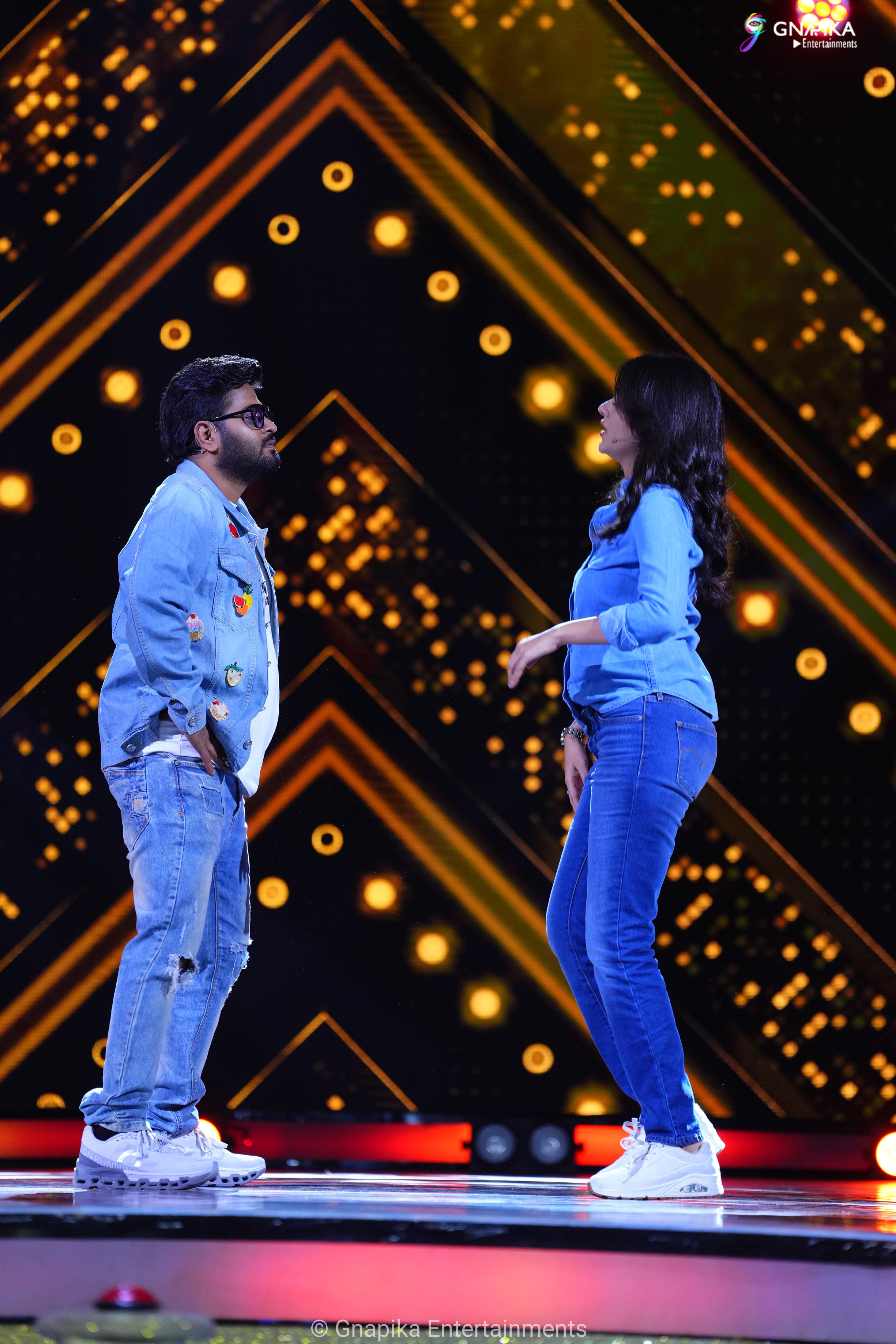 family stars show ashu photos