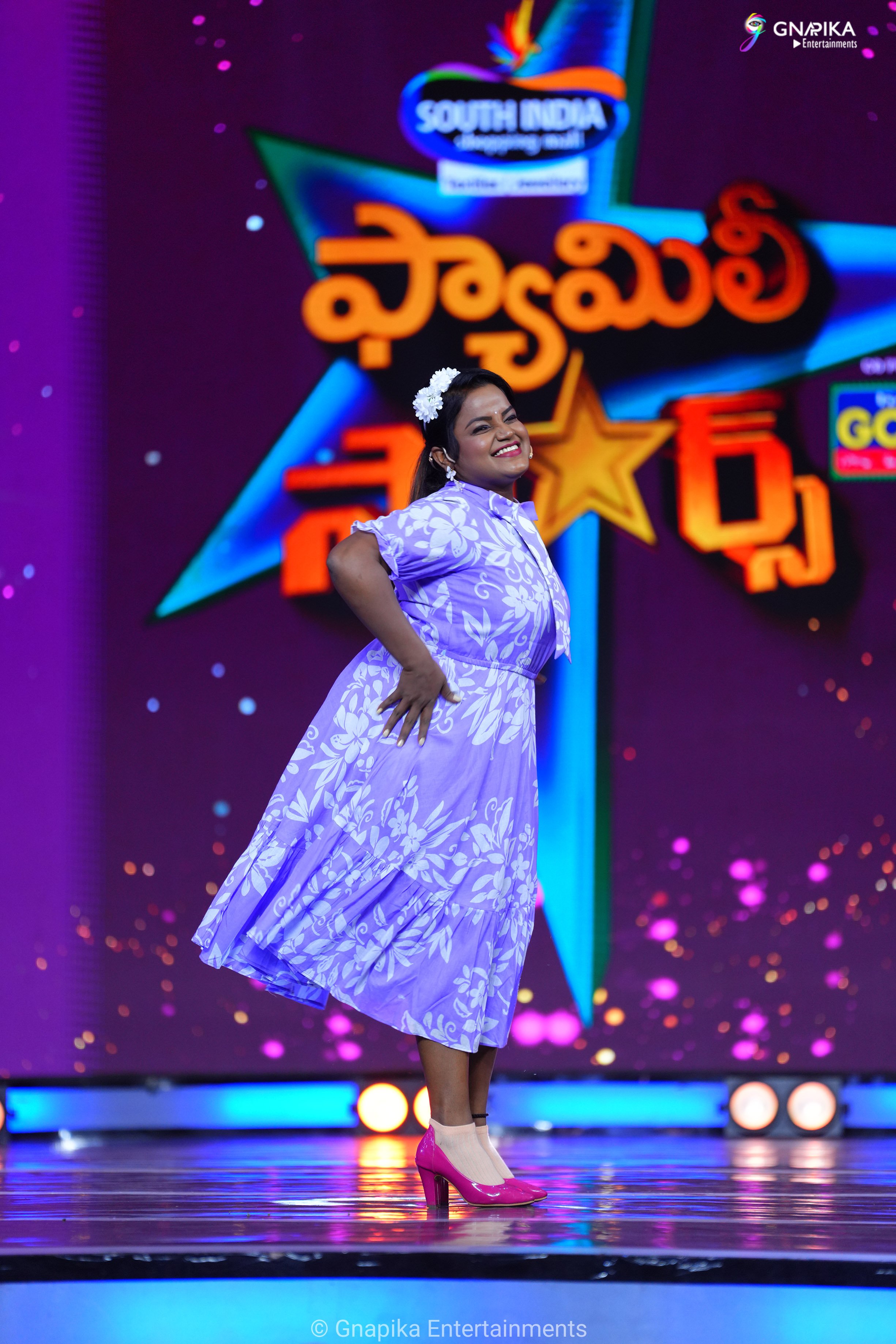 family stars show ashu photos