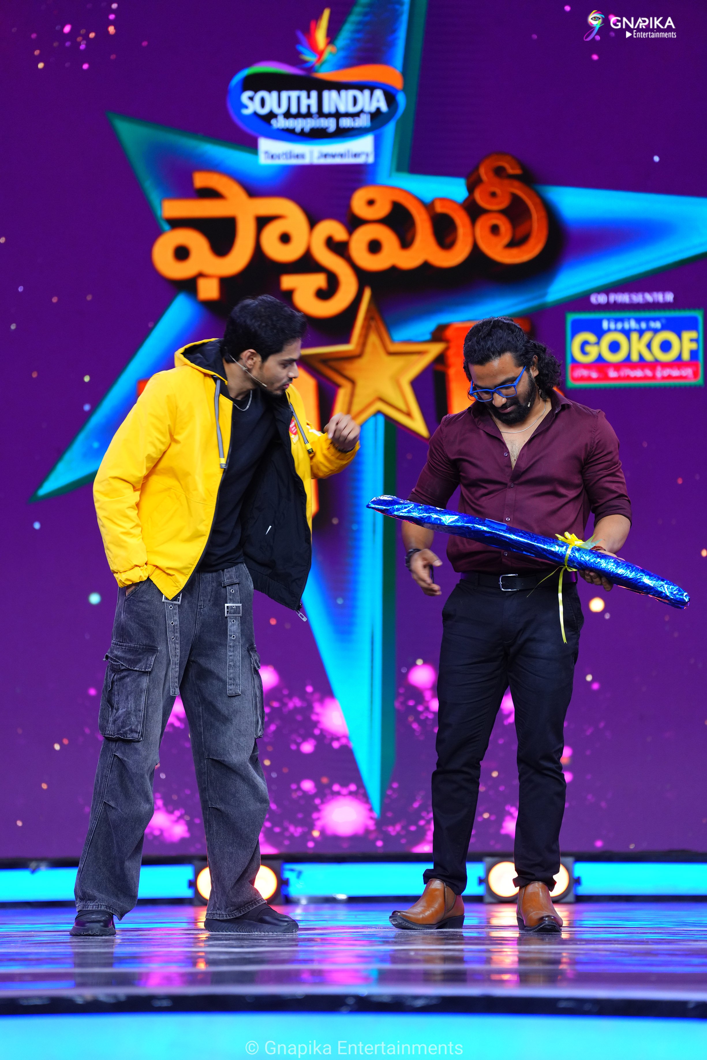 family stars show sravanthi photos