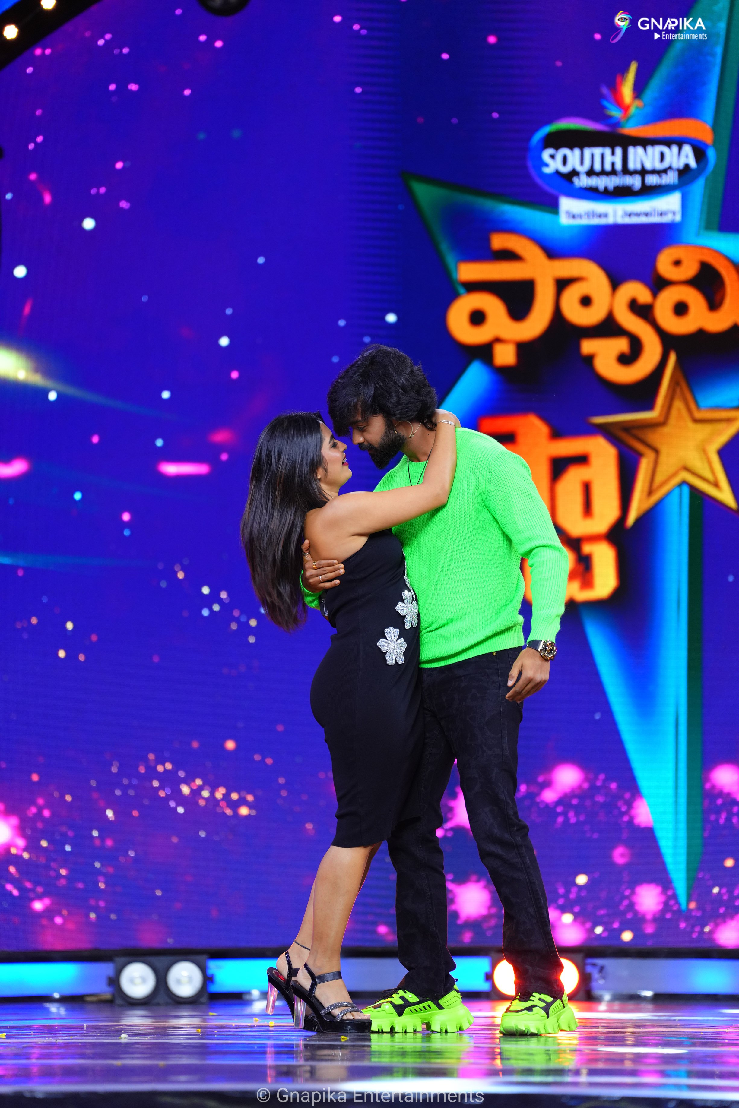 family stars show sudheer photos